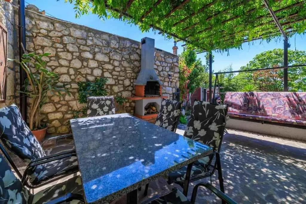 Holiday Home In Bribir 53376 Croatia